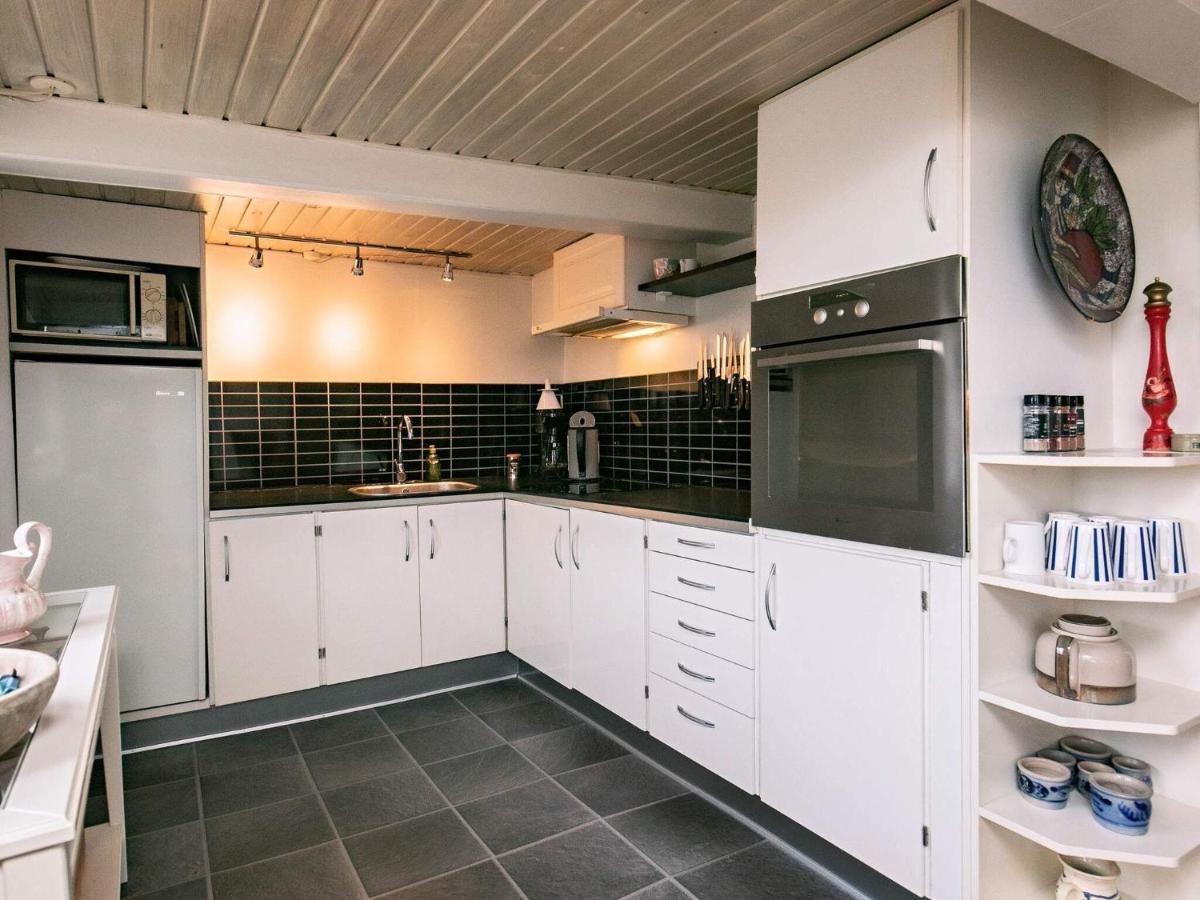 4 Person Holiday Home In Tranek R Транекер Экстерьер фото